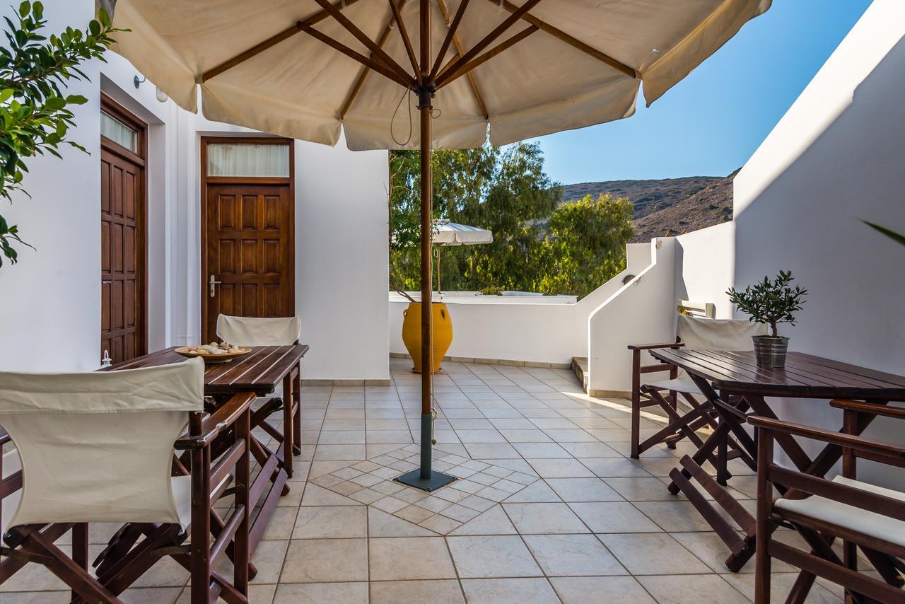 Villa Notos Adamantas  Exterior foto